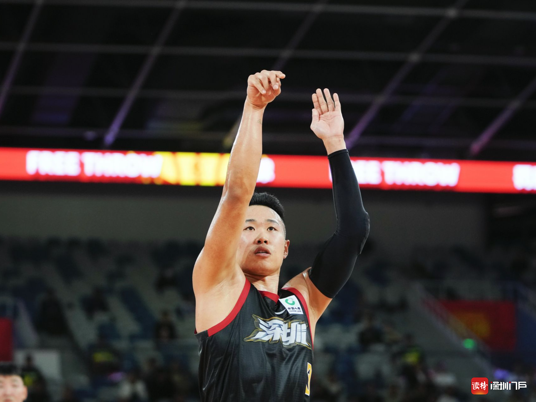 九游娱乐官网包含深圳男篮迎意甲关键赛；国际比赛日回应争议；态度坚定；心理建设被强调的词条
